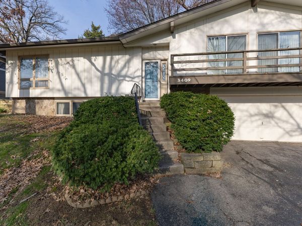 3409 52nd Street , Moline, IL 51265
