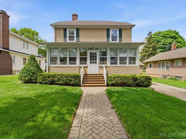 622 Edison Street , Geneva, IL 60134