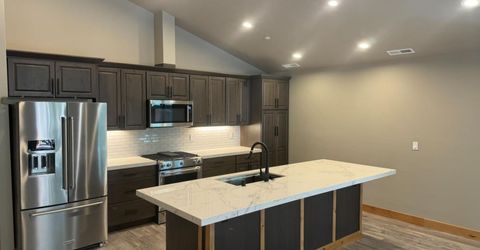 1077 Marjorie Street, South Lake Tahoe, CA 96150 Photo