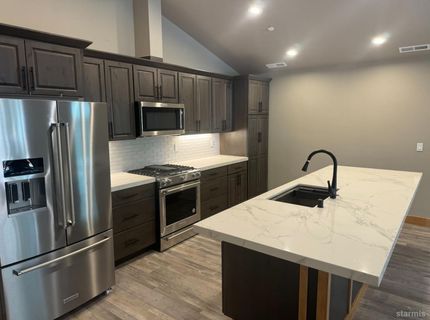 1077 Marjorie Street, South Lake Tahoe, CA 96150 Photo