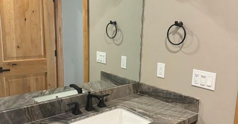 1077 Marjorie Street, South Lake Tahoe, CA 96150 Photo