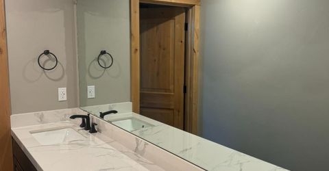 1077 Marjorie Street, South Lake Tahoe, CA 96150 Photo