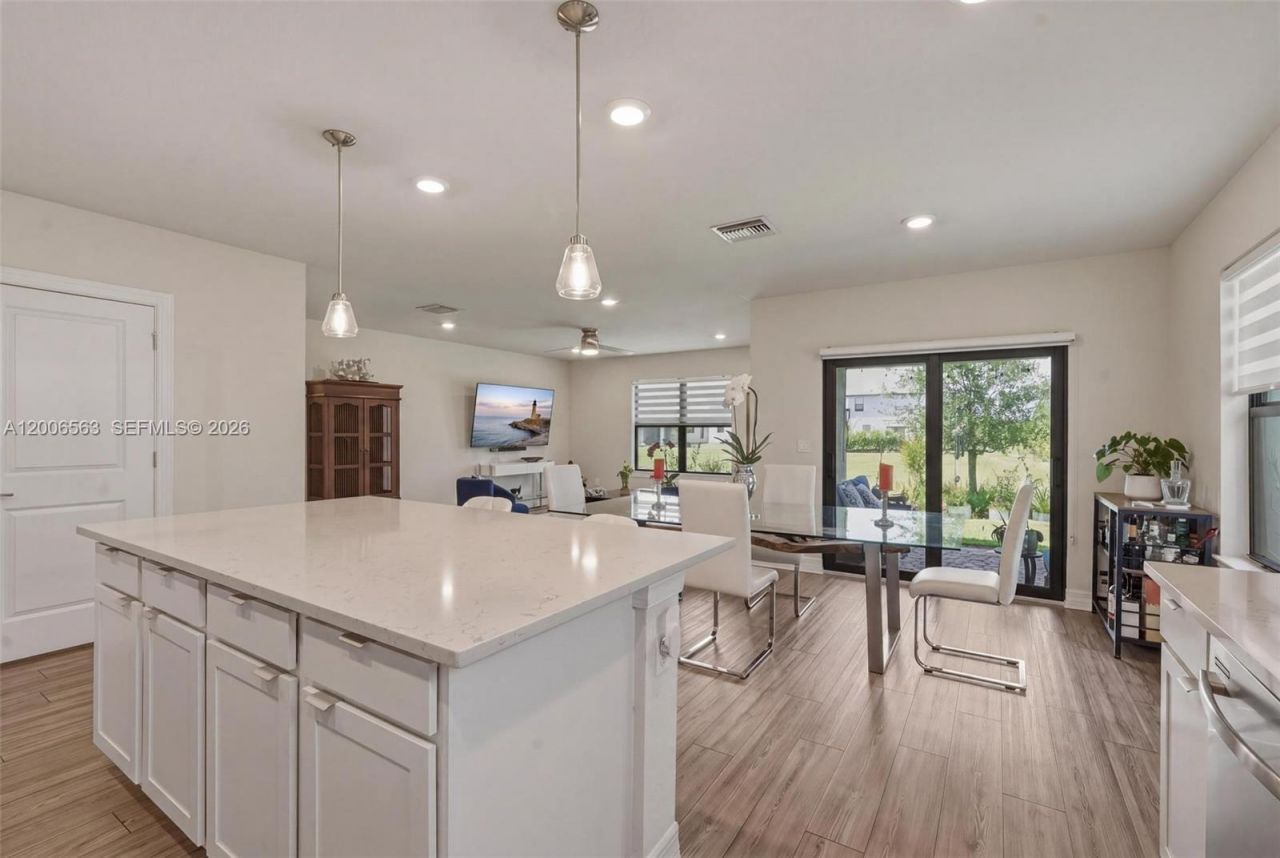 3141 Poinciana St, Lauderdale Lakes, FL 33311 Photo