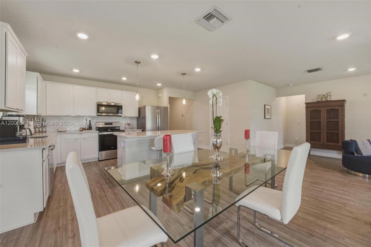 3141 Poinciana St, Lauderdale Lakes, FL 33311 Photo