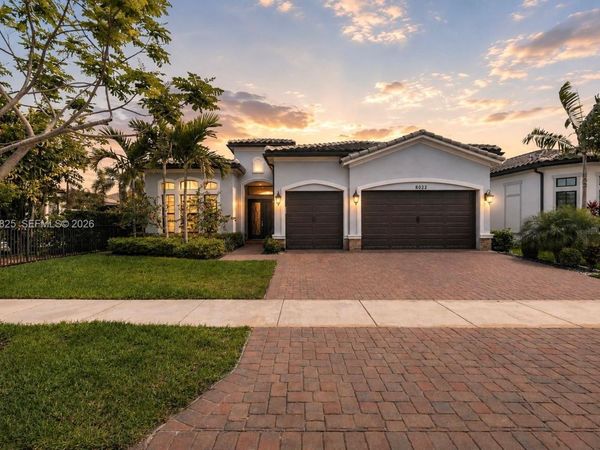 8022 Deer Lake Ct, Parkland, FL 33067