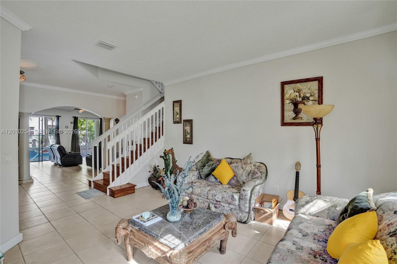 17951 NW 91st Ct , Hialeah, FL 33018 Photo