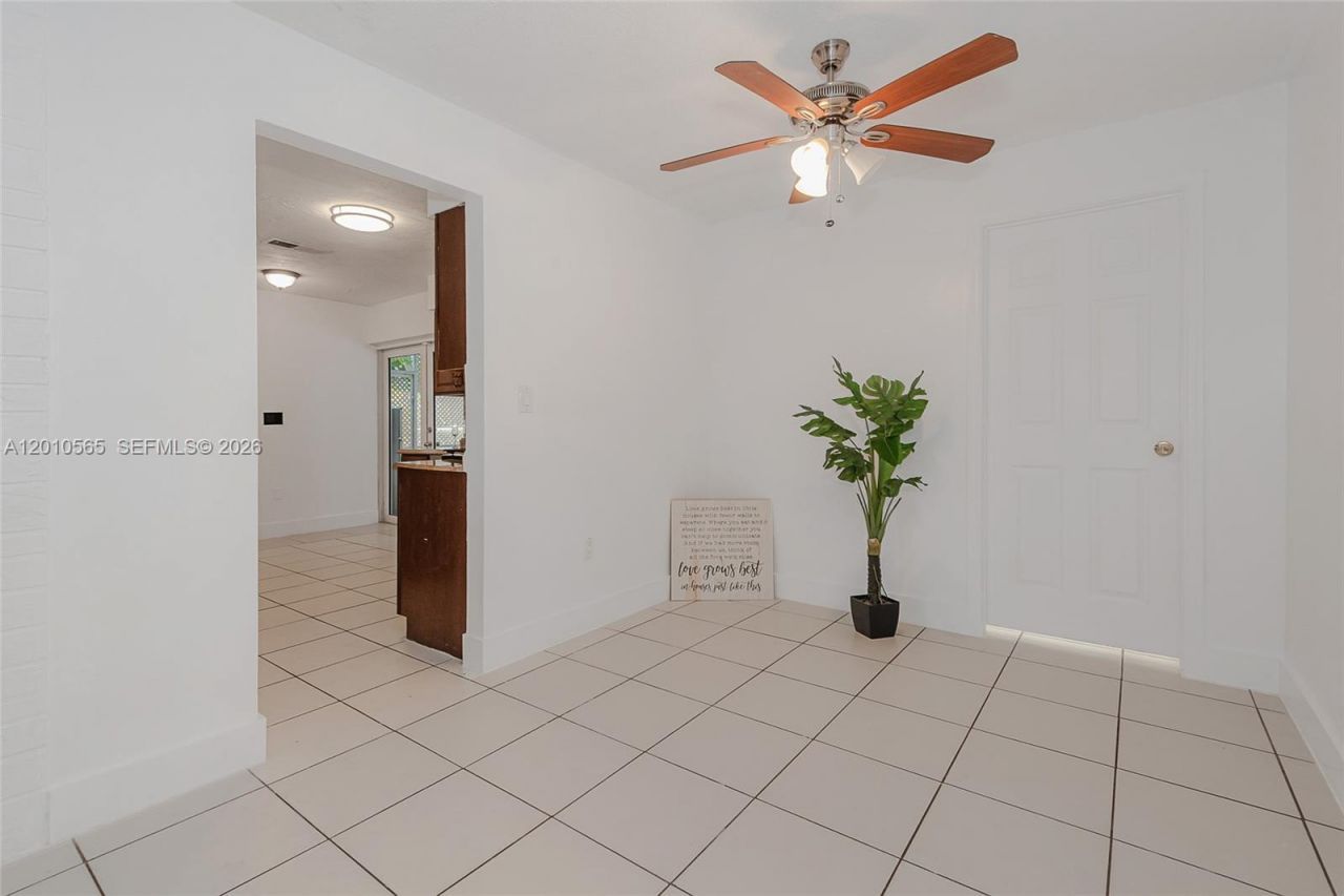 8690 NW 24th Pl , Sunrise, FL 33322 Photo