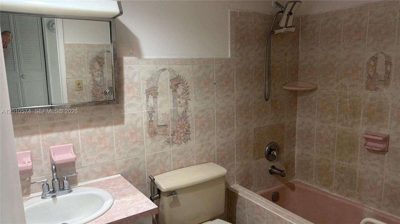 20310 NE 2nd Ave, Unit 5, Miami Gardens, FL 33179 Photo