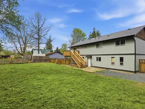 953 Poplar Way , Whiskey Creek, BC V9K 1T5