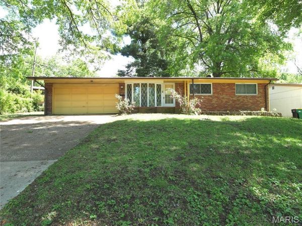 10412 Viscount Drive, St Louis, MO 63136