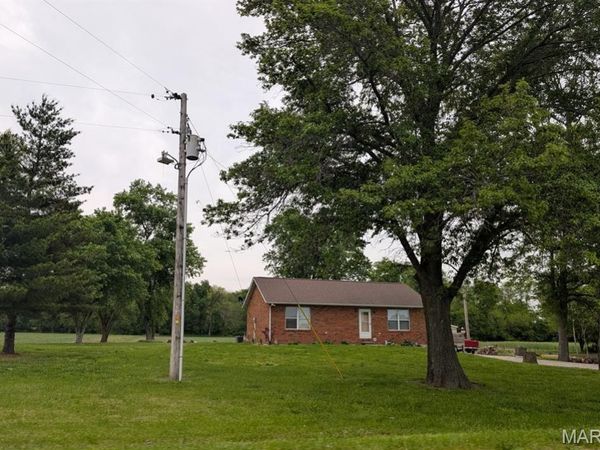 6906 Holcomb School Road , Freeburg, IL 62243