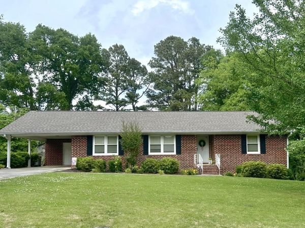 214 High St, Russellville, AL 35653