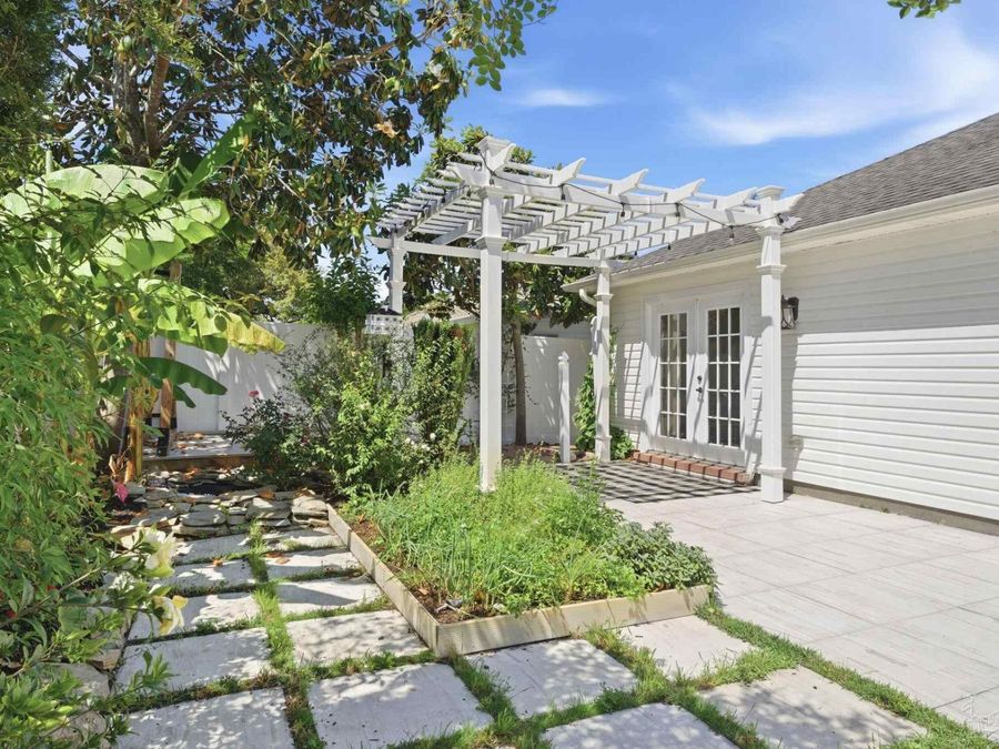 Property Image 43