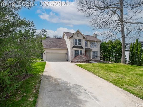 16148 Valcrest Drive, Fenton Twp, MI 48451
