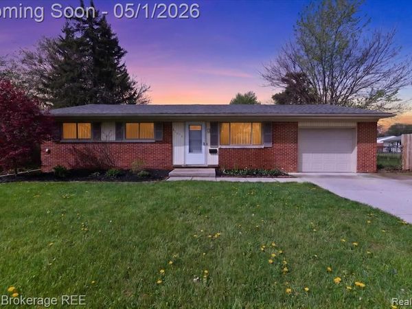 11672 De Clerck Drive, Sterling Heights, MI 48313