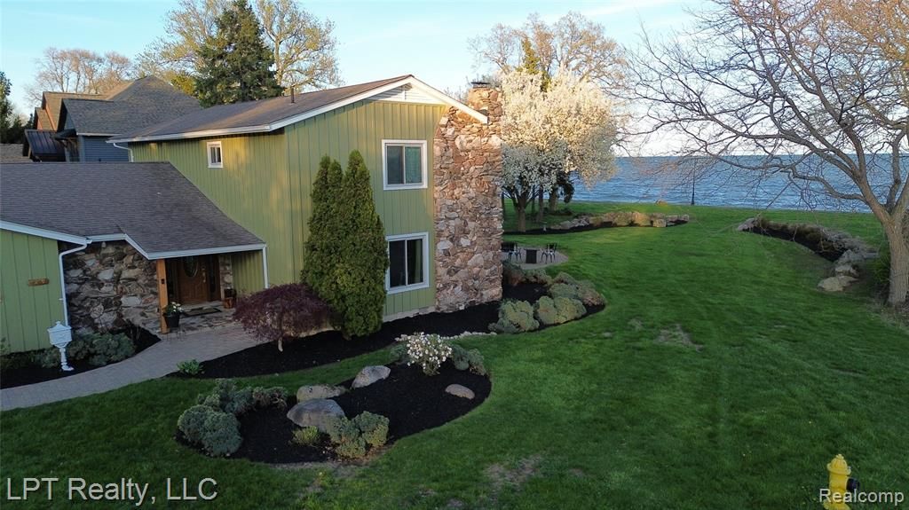 6210 Sterling Drive, Frenchtown Township, MI 48166 Main Photo