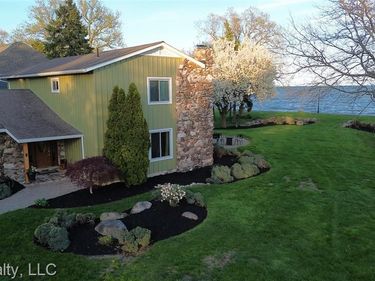 6210 Sterling Drive, Frenchtown Twp, MI 48166