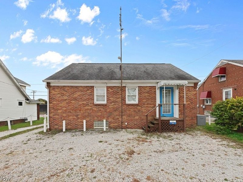 1077 W State Street, Alliance, OH 44601 Photo 23