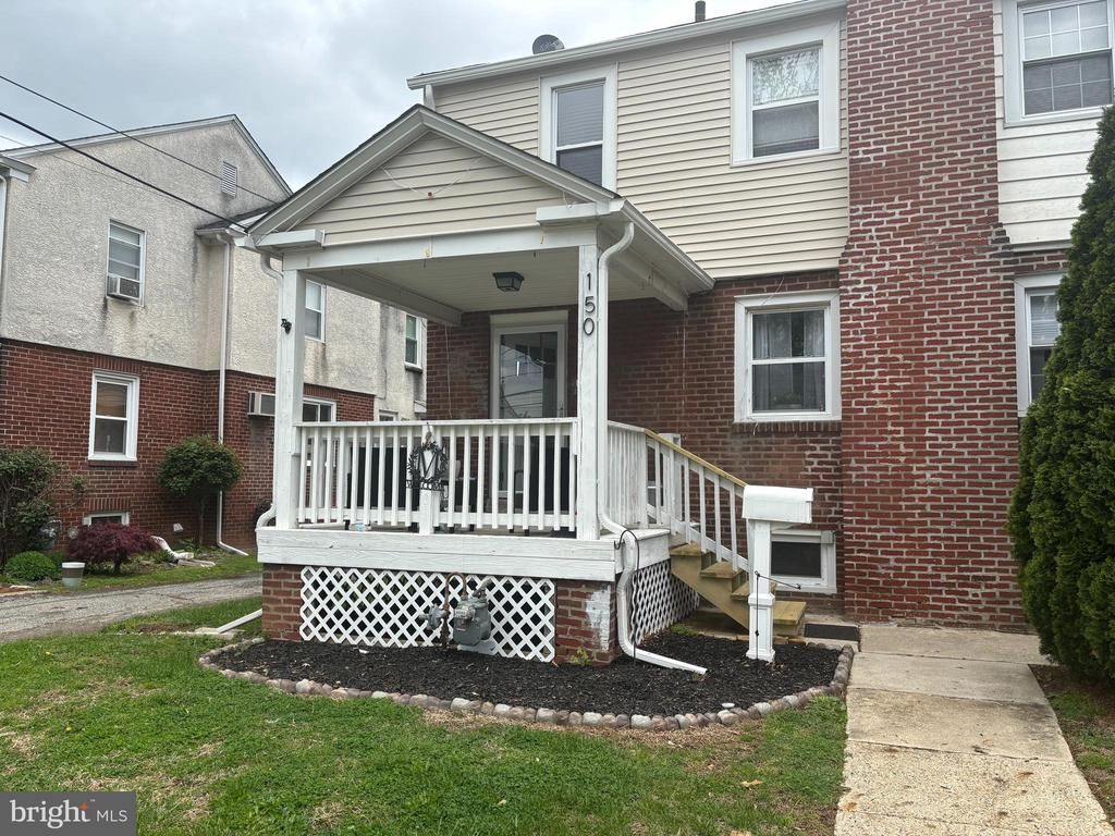 150 MAPLE AVENUE , HOLMES, PA 19043