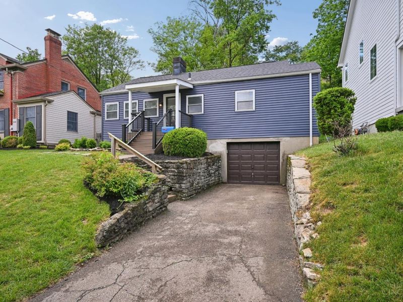 3395 Ault View Avenue, Cincinnati, OH 45208 Photo 2