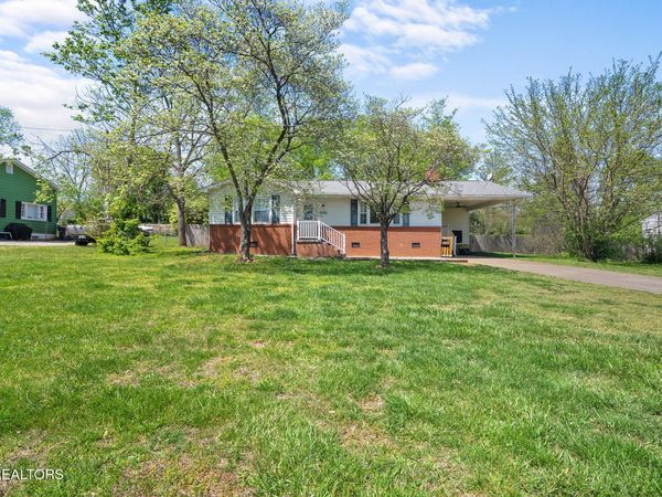 1515 Charles Drive, Knoxville, TN 37918