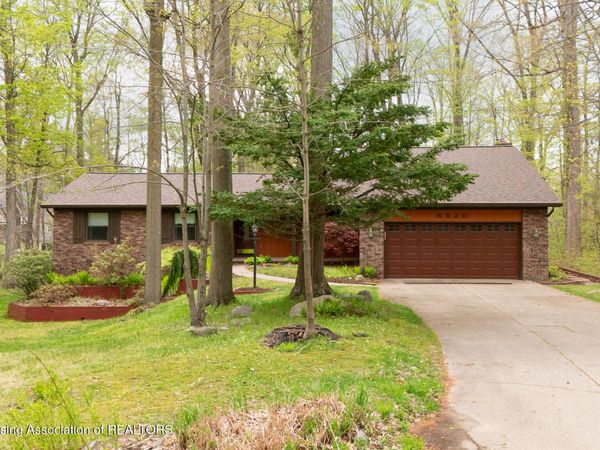6520 W Galway Circle, Dimondale, MI 48821