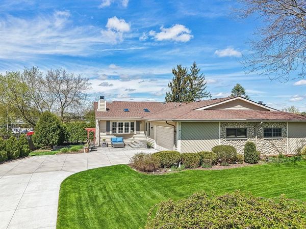 N111W16636 Esquire COURT, Germantown, WI 53022