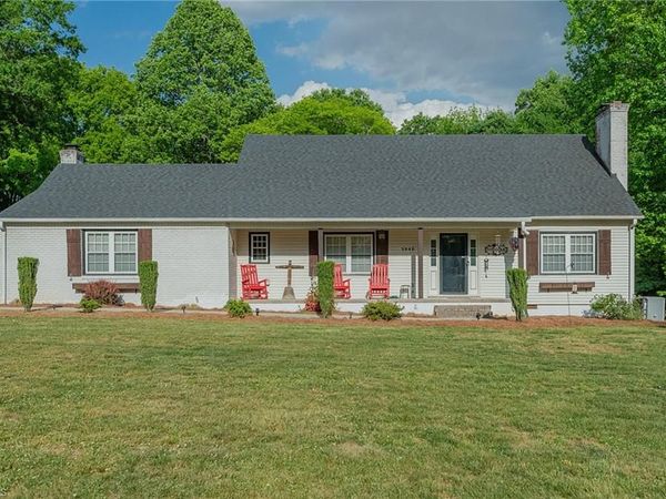 3845 Ranchwood Drive , Clemmons, NC 27012