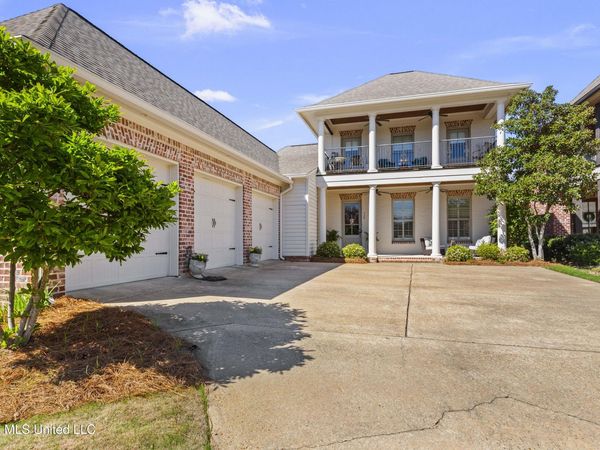 124 Lake Village Drive, Madison, MS 39110
