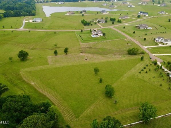 Sagamore, Madison, MS 39110