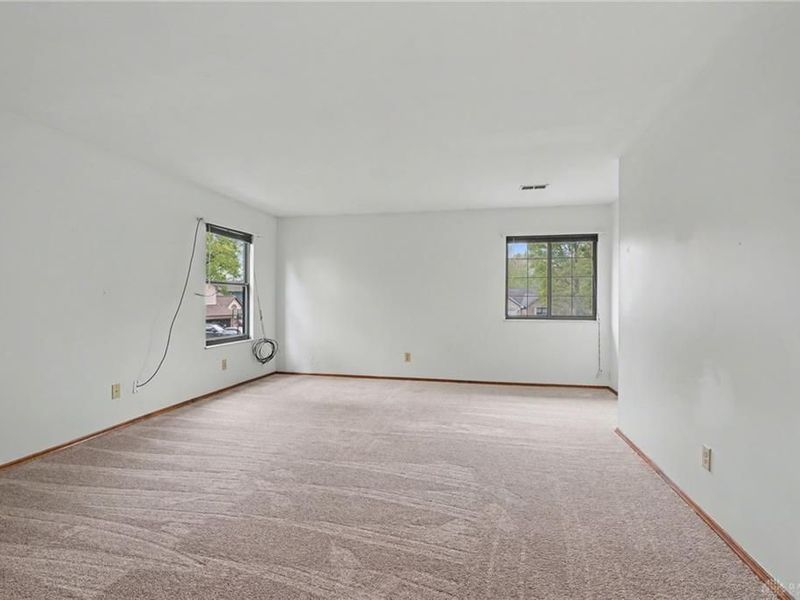 8774 Cheers Circle, Huber Heights, OH 45424 Photo 27