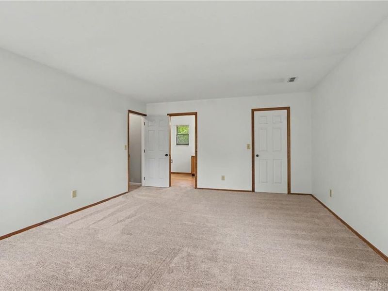 8774 Cheers Circle, Huber Heights, OH 45424 Photo 29