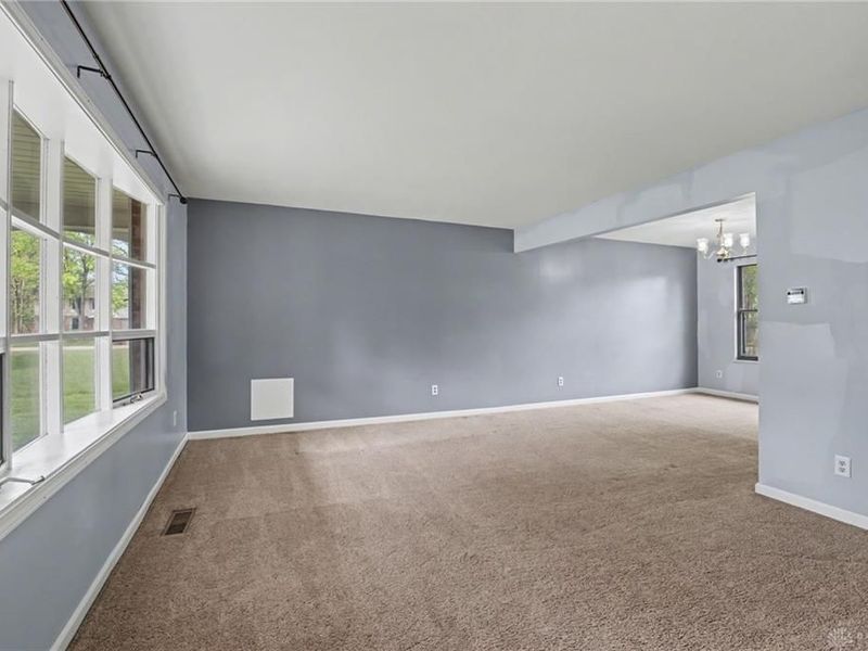 8774 Cheers Circle, Huber Heights, OH 45424 Photo 5