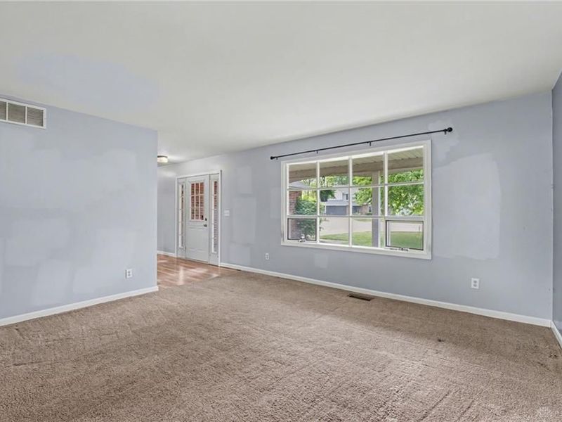 8774 Cheers Circle, Huber Heights, OH 45424 Photo 6