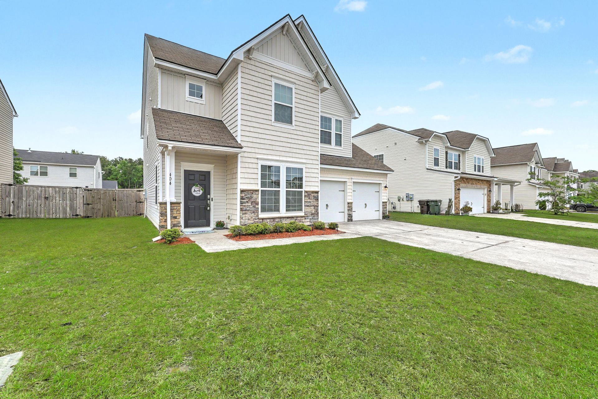 404 Philbrick Drive Photo 1