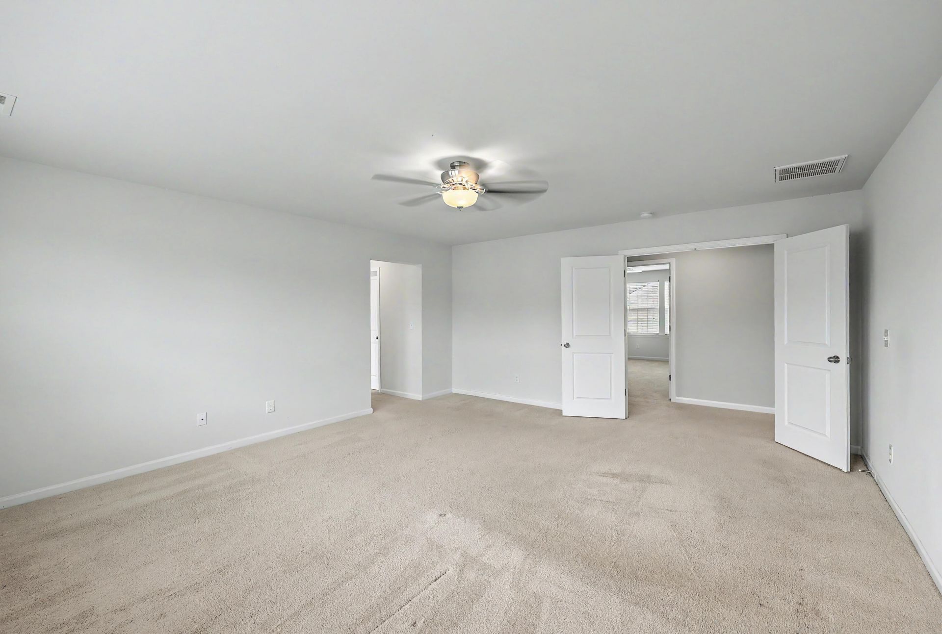 404 Philbrick Drive Photo 14