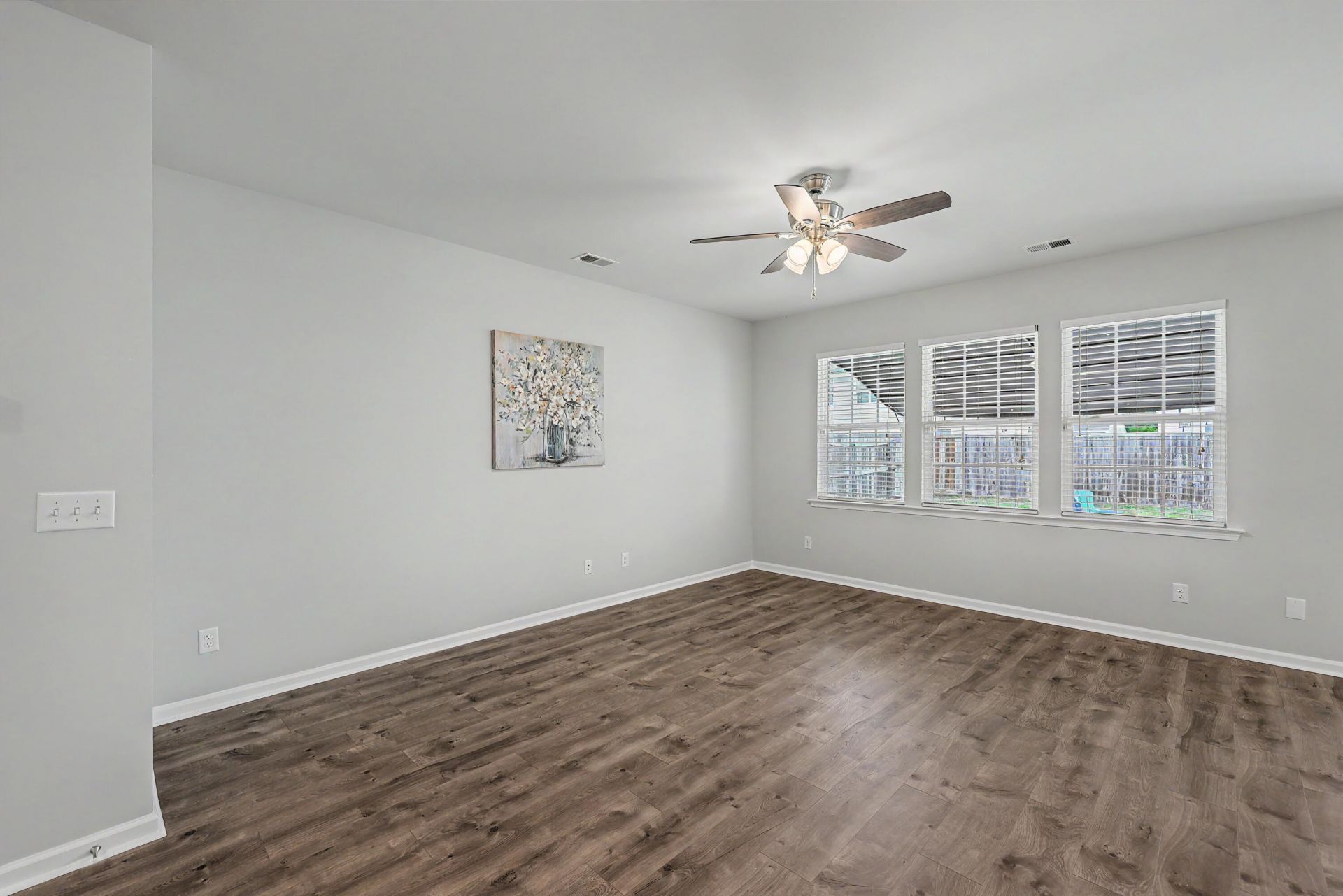 404 Philbrick Drive Photo 6