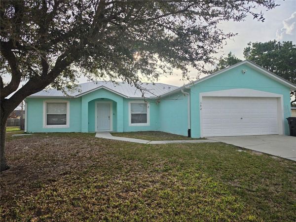392 SW TAHOE COURT , PORT ST LUCIE, FL 34953