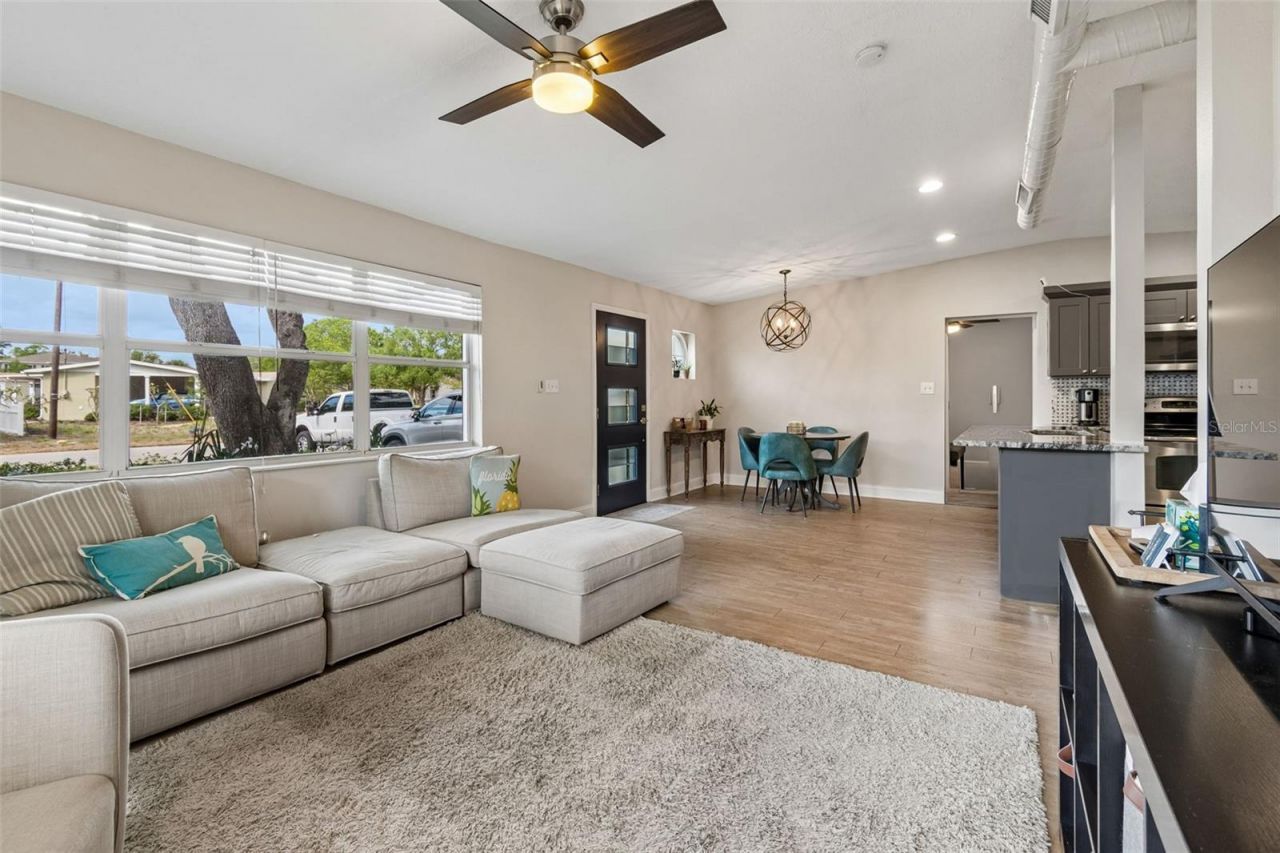 2920 W Ellis Drive, Tampa, FL 33611 Photo
