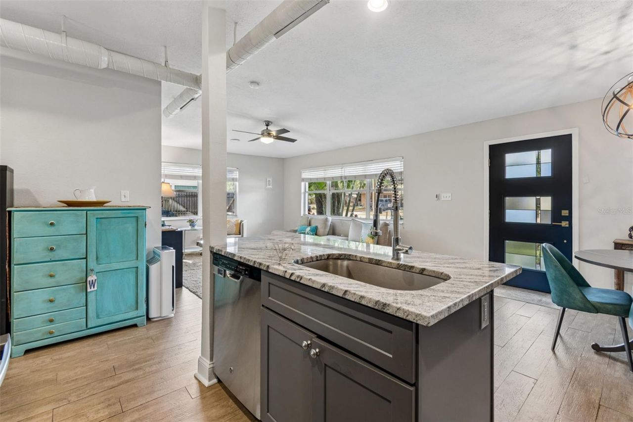 2920 W Ellis Drive, Tampa, FL 33611 Photo