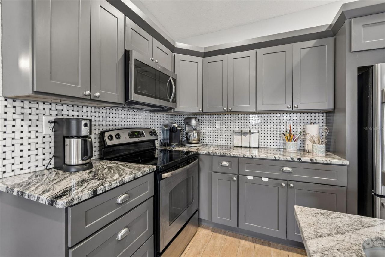 2920 W Ellis Drive, Tampa, FL 33611 Photo