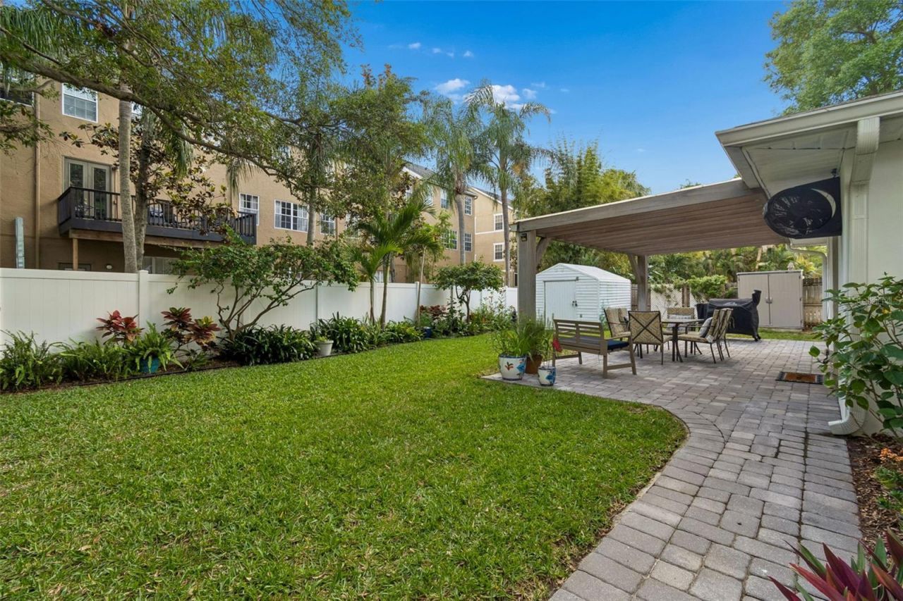 2920 W Ellis Drive, Tampa, FL 33611 Photo