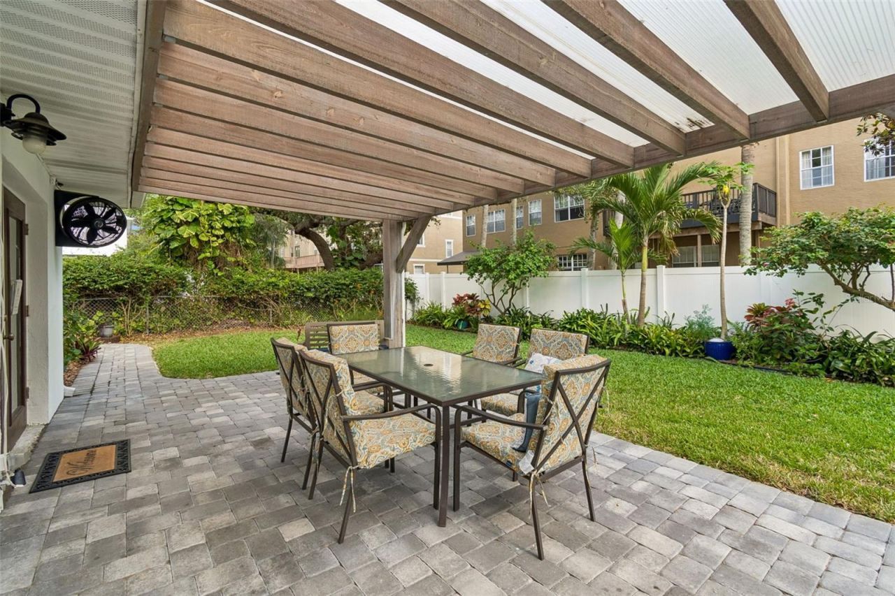 2920 W Ellis Drive, Tampa, FL 33611 Photo