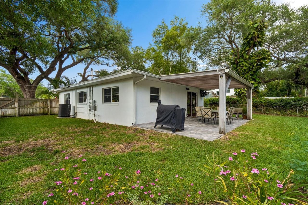 2920 W Ellis Drive, Tampa, FL 33611 Photo