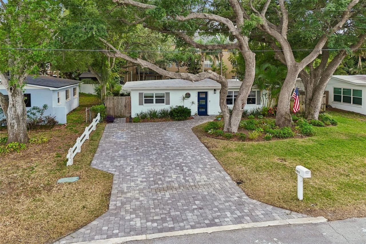 2920 W Ellis Drive, Tampa, FL 33611 Photo