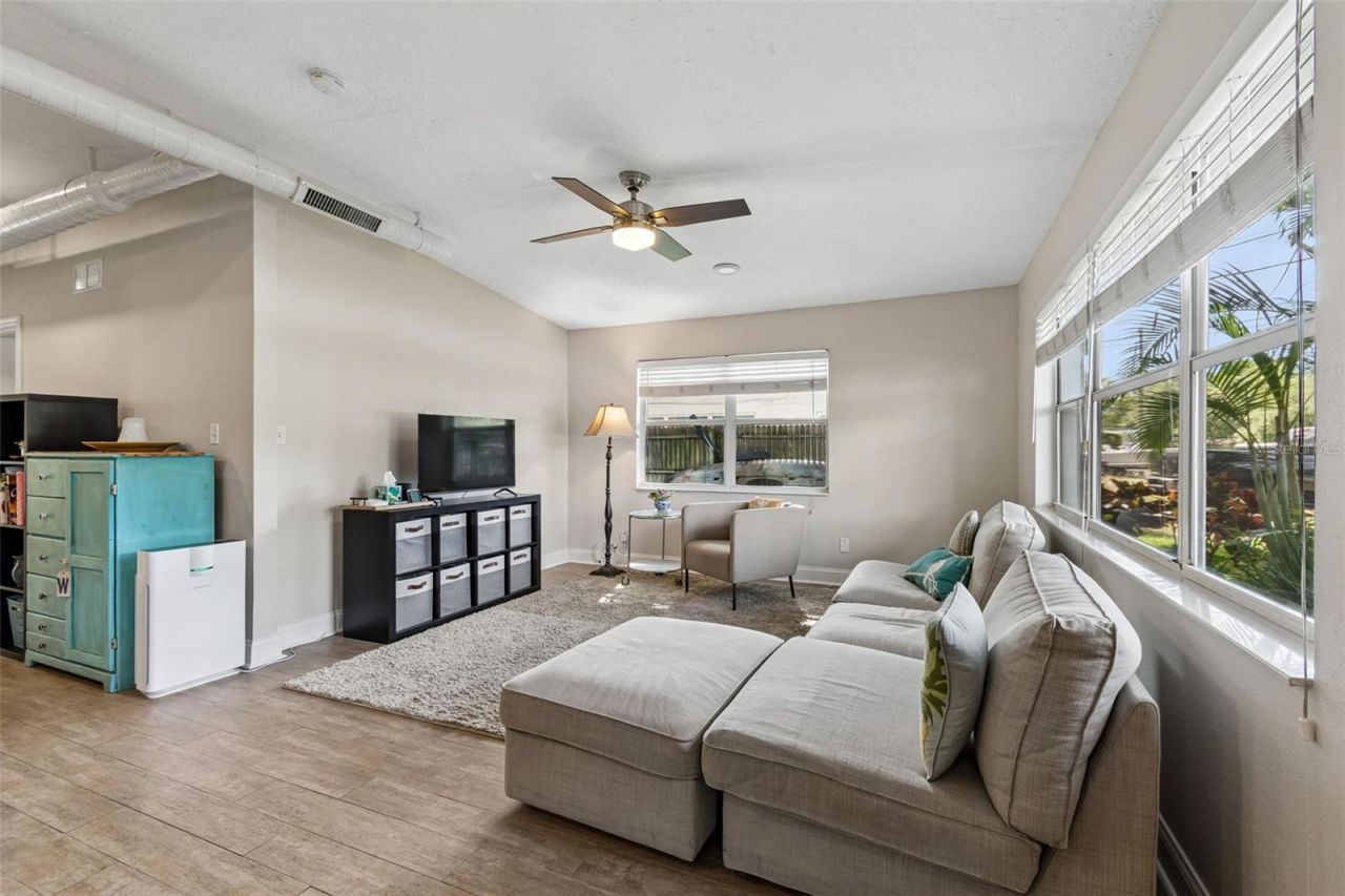 2920 W Ellis Drive, Tampa, FL 33611 Photo