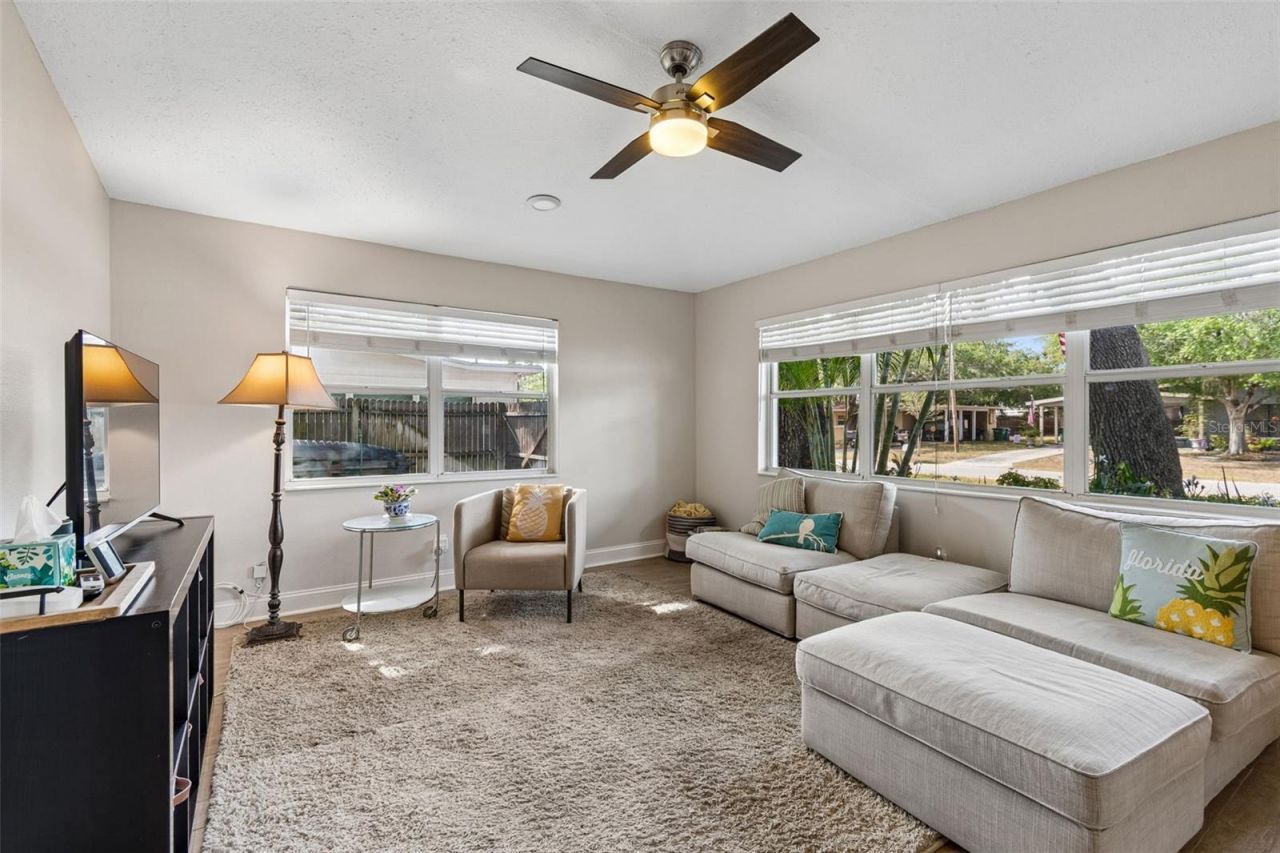 2920 W Ellis Drive, Tampa, FL 33611 Photo