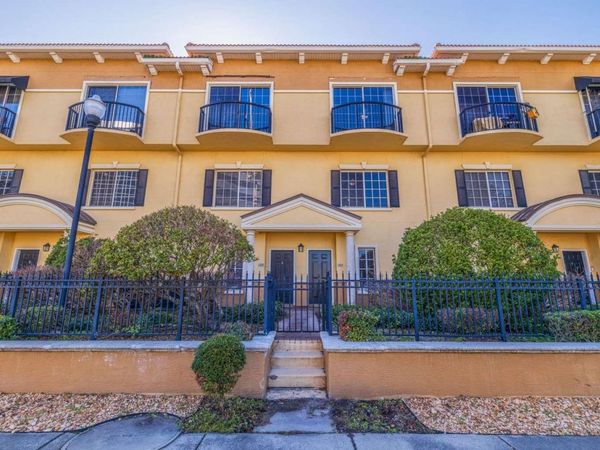 5252 W KENNEDY BOULEVARD , TAMPA, FL 33609