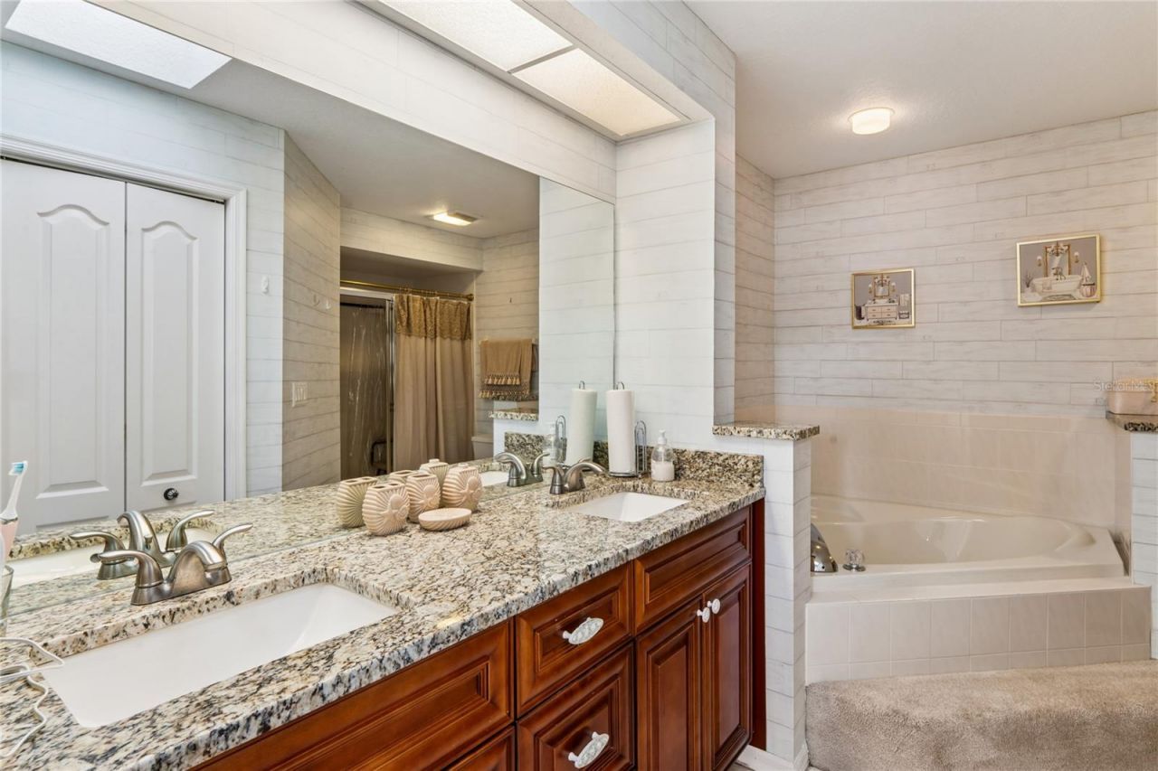 1018 Castille Drive , Spring Hill, FL 34608 Photo