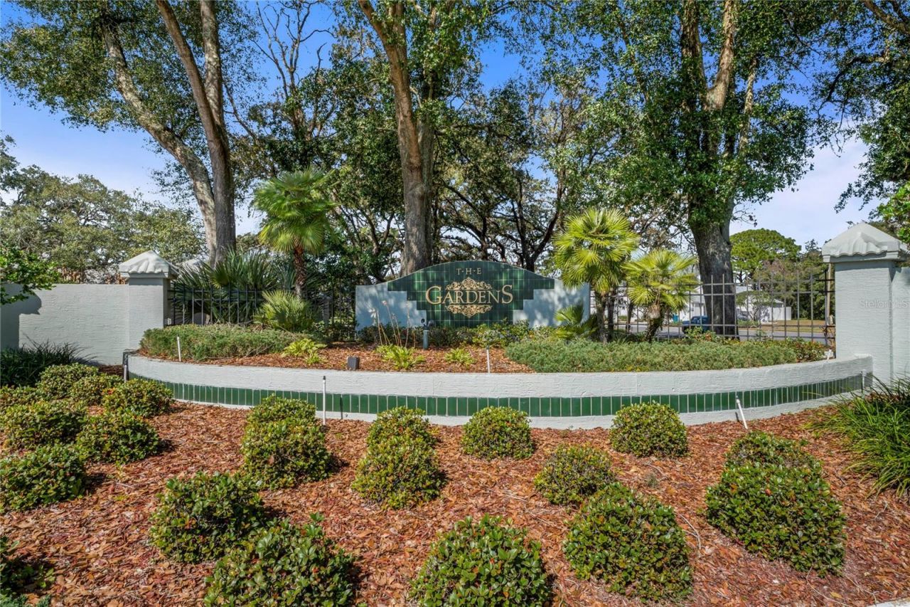 1018 Castille Drive , Spring Hill, FL 34608 Photo